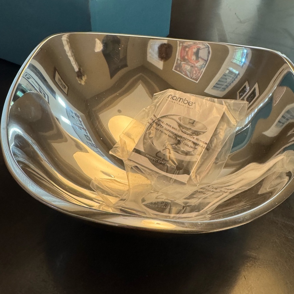 Brand new Nambe Silver Decorative Bowl 3 Qt in box